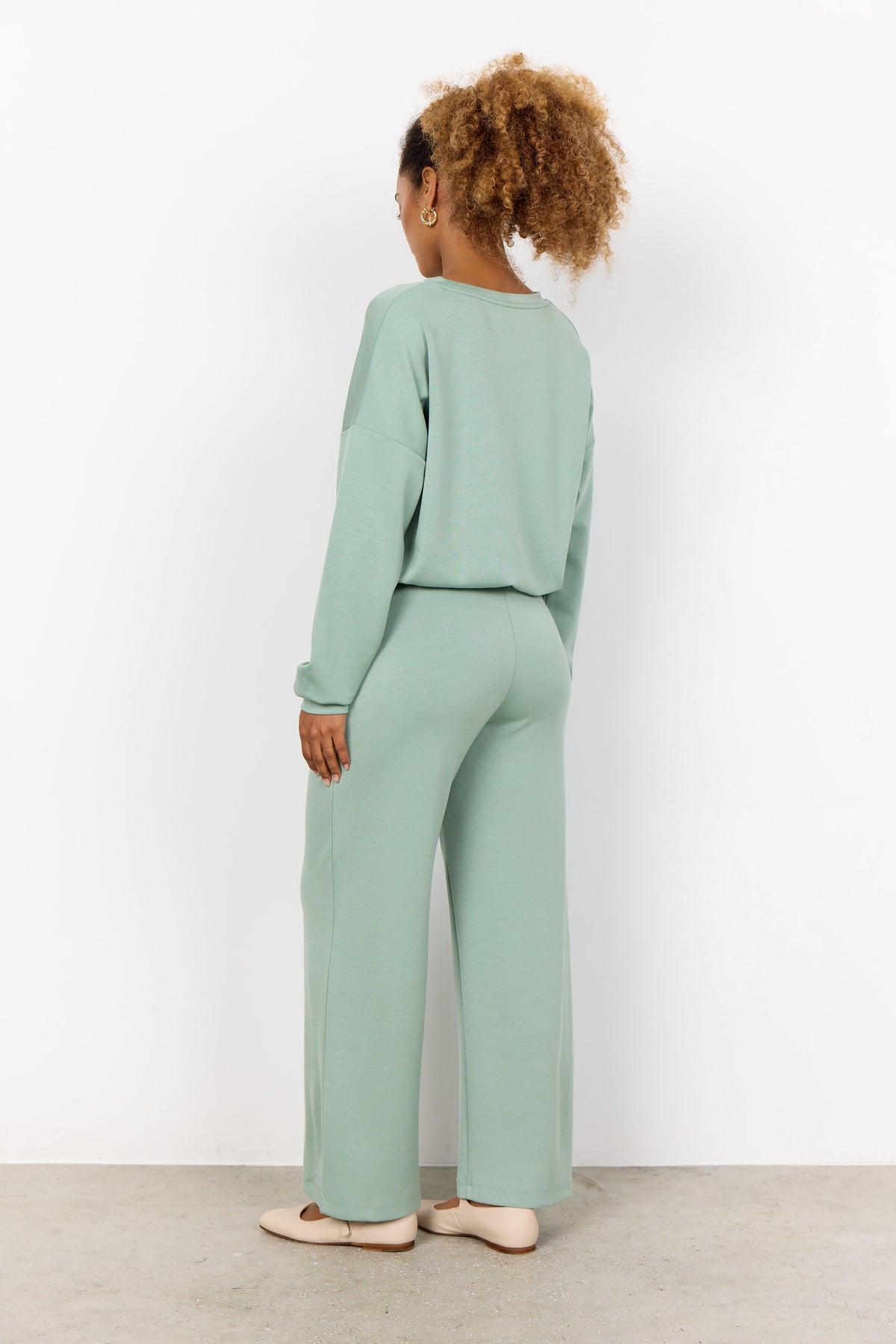 25328-SS25 Mineral Green SC-Banu 33 Pants Soya Concept