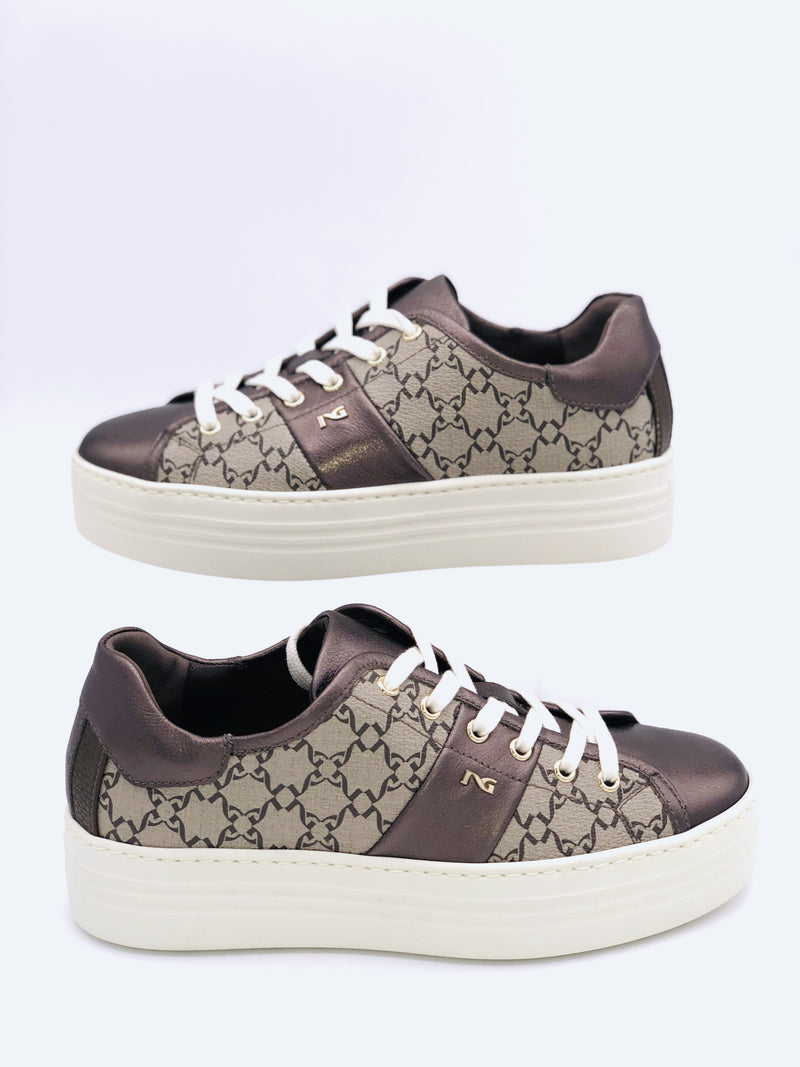 NeroGiardini Cream Print Trainers I11614D