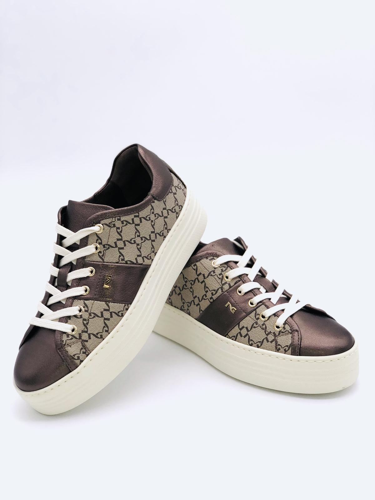 NeroGiardini Cream Print Trainers I11614D