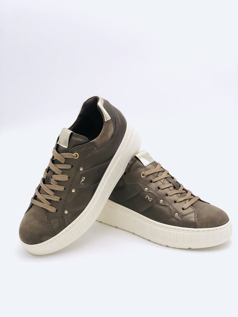 NeroGiardini Brown Quilted Trainers I11631D