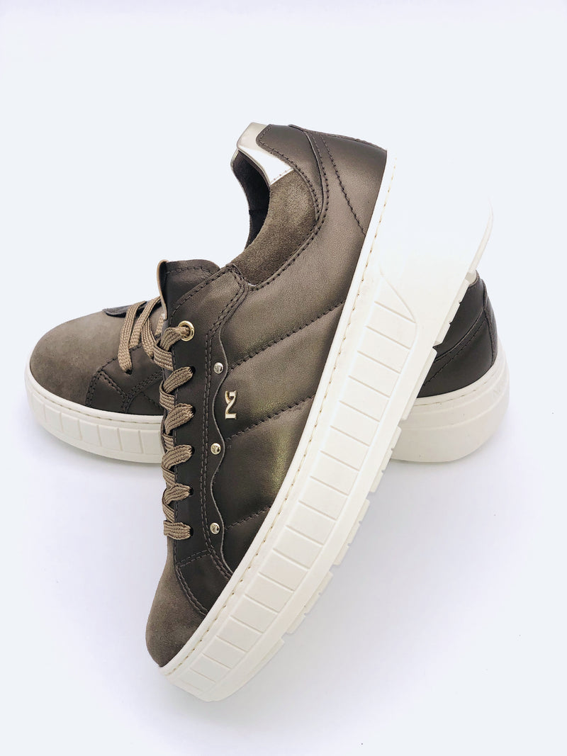 NeroGiardini Brown Quilted Trainers I11631D