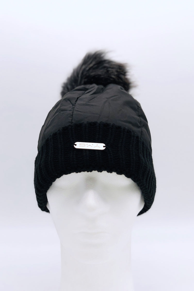 GS24-101 Black Pom Pom Hat & Skull Scarf BEST OF IRISH