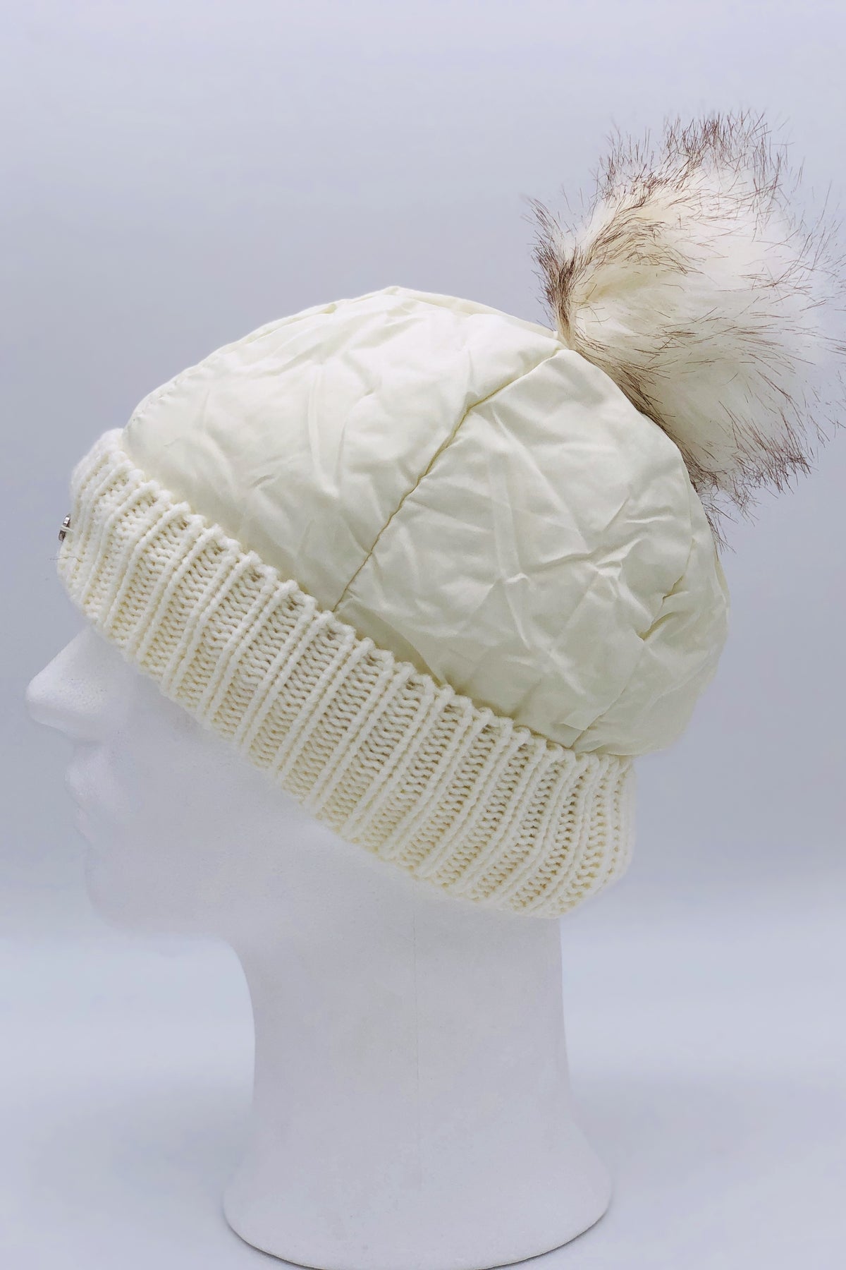 GS24-102 CREAM Pom Pom Hat & Skull Scarf BEST OF IRISH