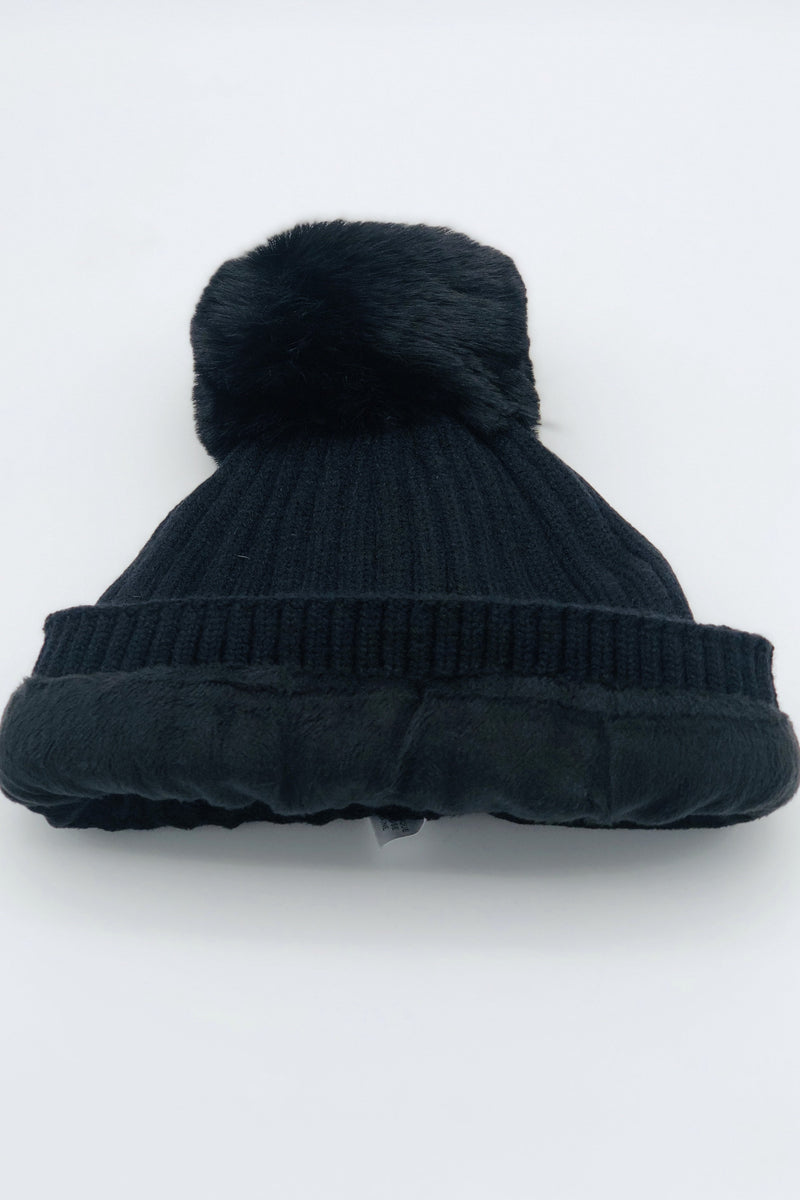 GS24-113 Black Pom Pom Hat & Pashmina Gift Set BEST OF IRISH