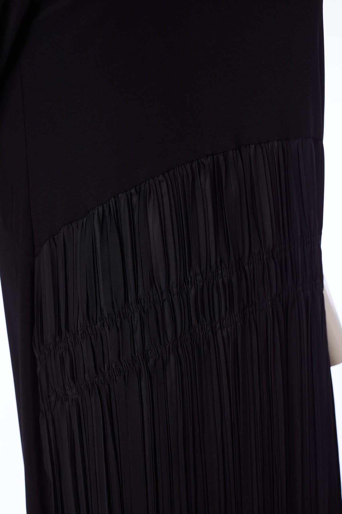 NAS24211 Jersey Dress/Crushed Pleat Skirt NAYA